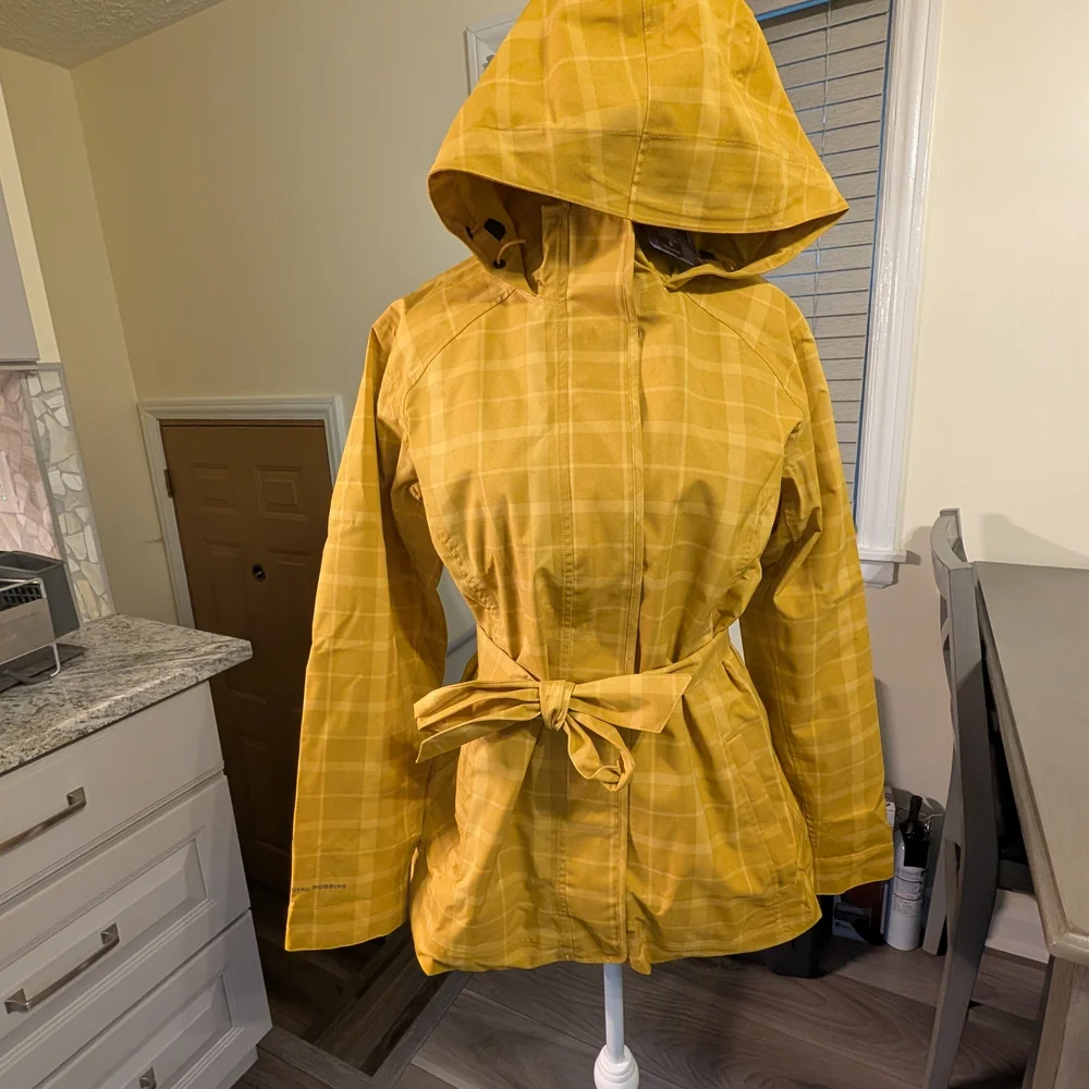 Royal Robbin Mobile Waterproof Large Gold Trench Plaid Coat, Women - Picture 7 of 11